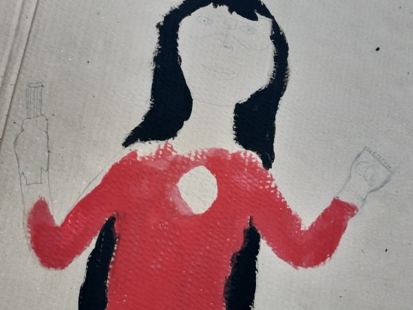 Abb. 3: Superheldin mit CO2-Staubsauger in den Händen